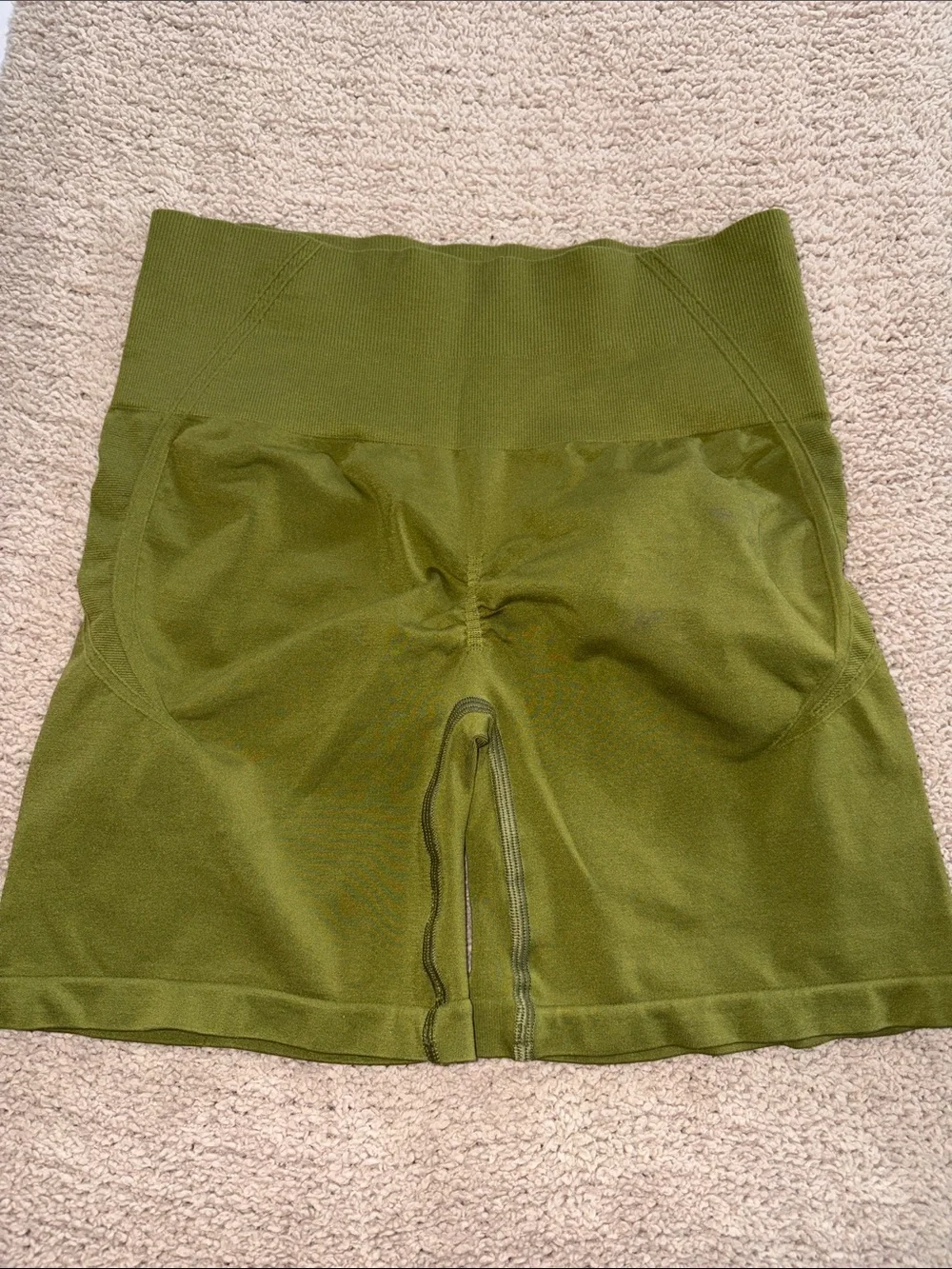 EFFORTLESSLIFT™ SEAMLESS SHORTS WITH WHITE LOGO - Picture 2 of 2